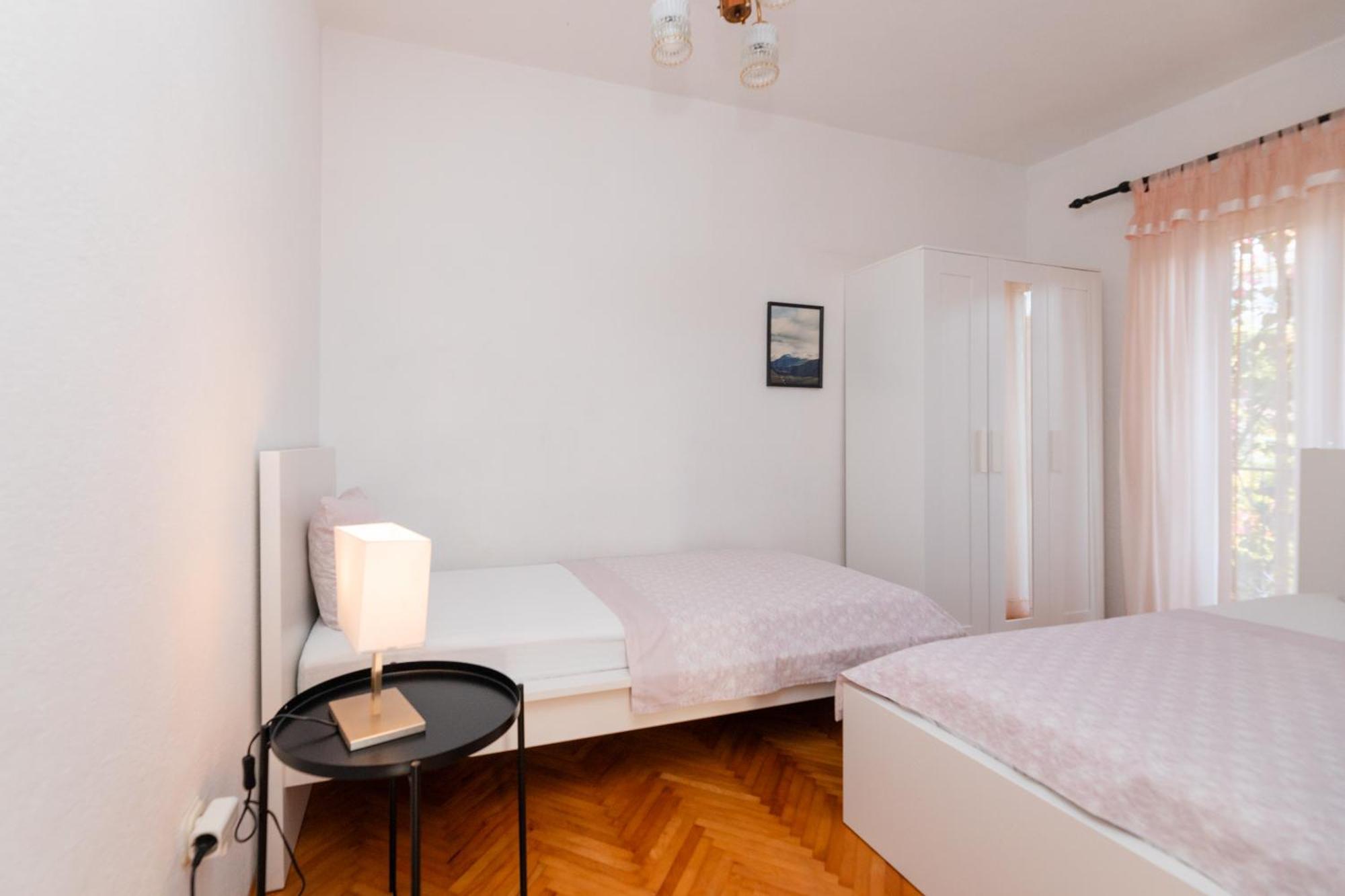 Apartments Martic Supetar Kültér fotó
